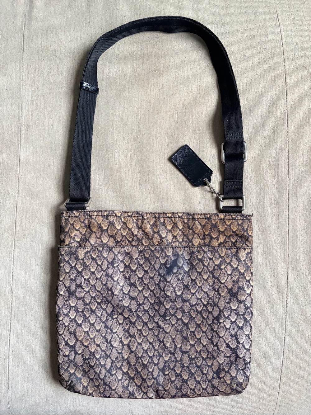 EUC Coach Snake Print Swingpack Crossbody Bag - Picture 2 of 7